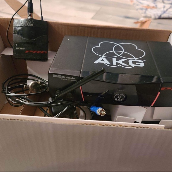 Presenter Set - Picture 3 of 3